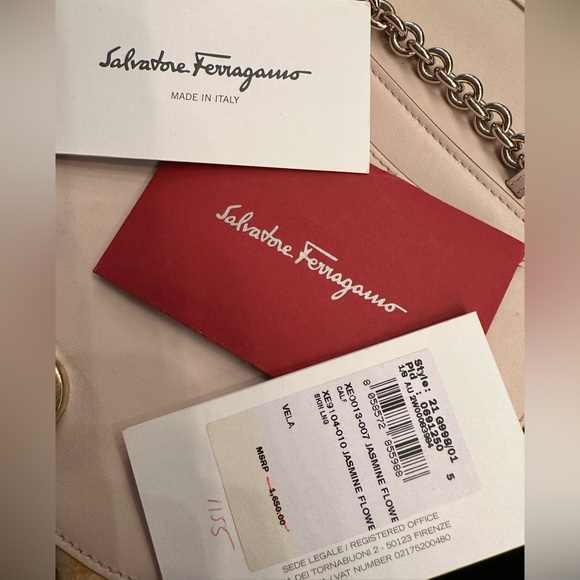 Salvatore Ferragamo light pink/cream bag - Picture 4 of 10
